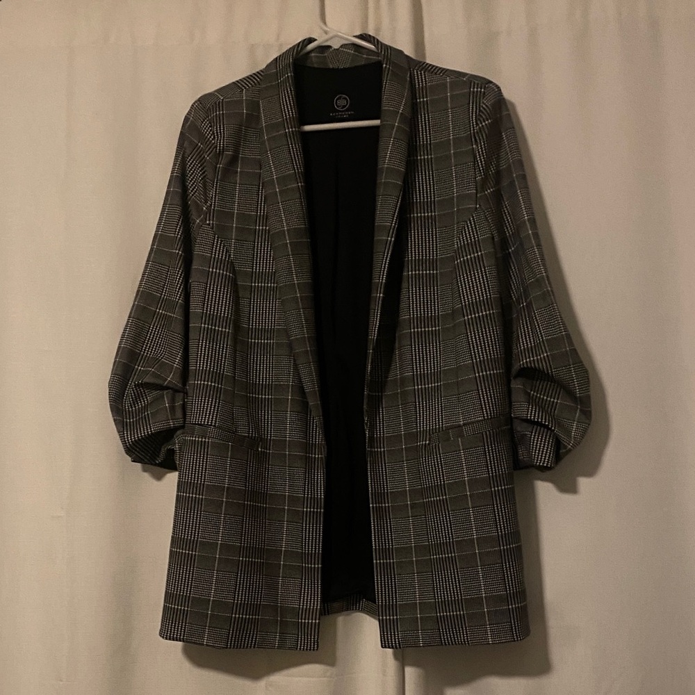 Elegant Women's Blazer